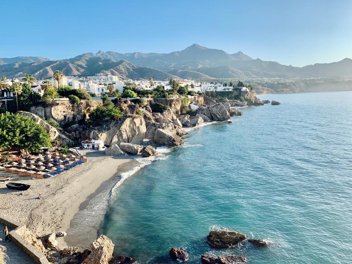 M&G Acqua Private Pool Lejlighed Nerja Eksteriør billede